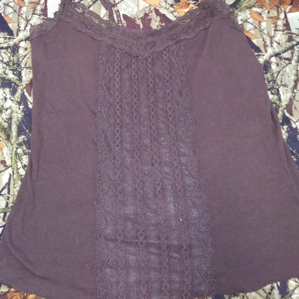 Tank top lot
